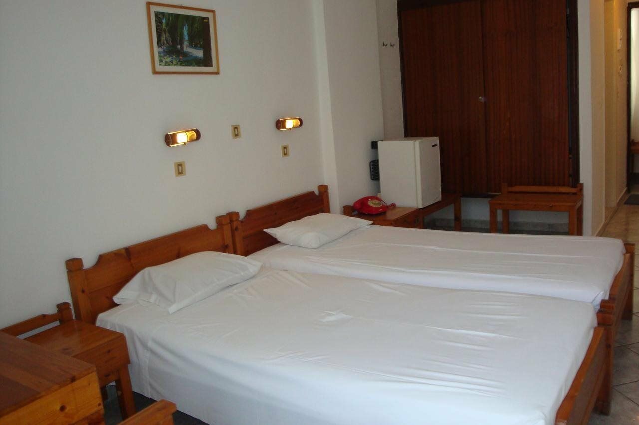 Karis Hotel คอสทาวน์ ภายนอก รูปภาพ