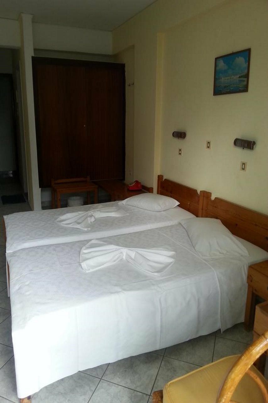 Karis Hotel คอสทาวน์ ภายนอก รูปภาพ